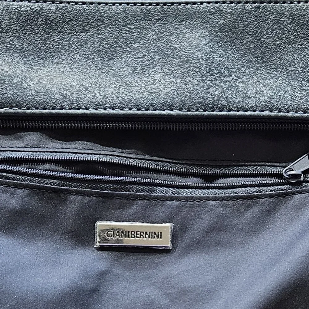 Giana Bernini Black Crossbody Organizer Purse - Picture 11 of 11